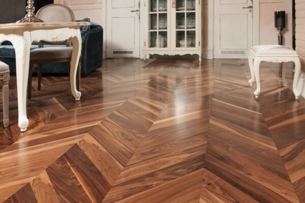 Французская елка 60⁰ Coswick American Walnut Масло (1323-3201-30) Традиш. (1,114 м2)