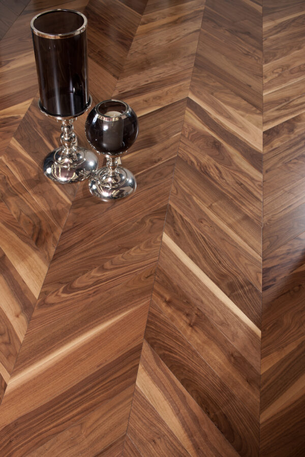 Французская елка 60⁰ Coswick American Walnut Масло (1376-3201-30) Традиш. (1,392 м2)