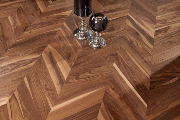 Французская елка 60⁰ Coswick American Walnut Масло (1376-3201-30) Традиш. (1,392 м2)
