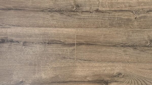 Ламинат FLOORaHOUSE Дуб Home B458 1387*193*12 мм (1,605 м2)