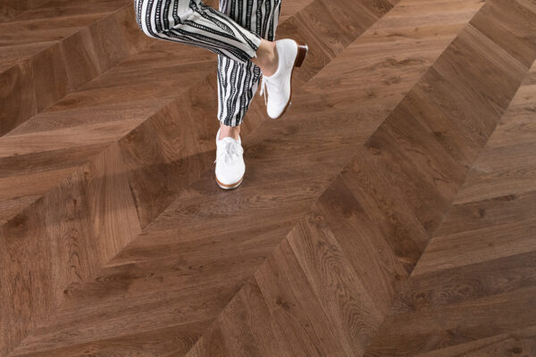 Французская елка 60⁰ Coswick Кедр рустикальный / Cedar Rustic (1192-4281-20) Таверн (2,168 м2)